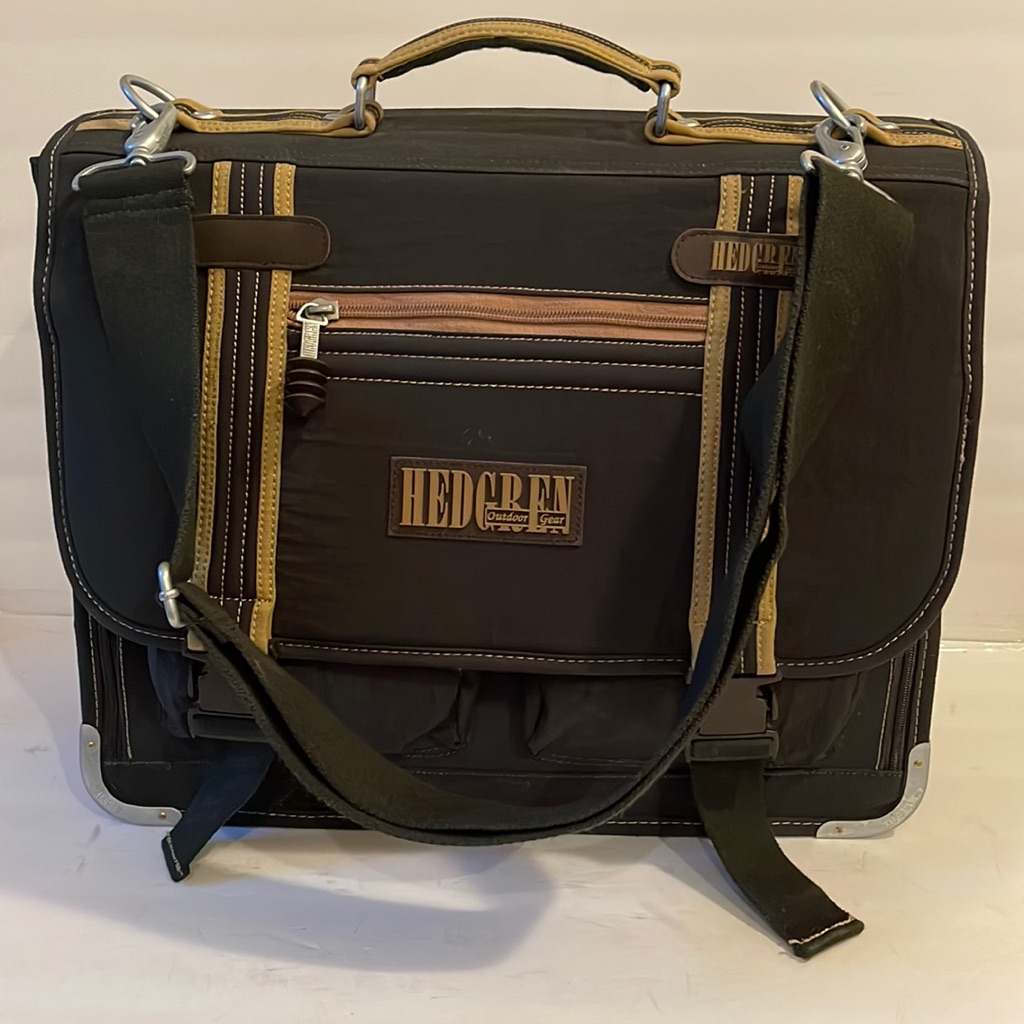 Hedgren Outdoor Bag - Versatile Carrying Bag/Back Pack - New With Tags